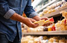 Furto di cibo in un supermercato: un grido disperato dalla crisi sociale