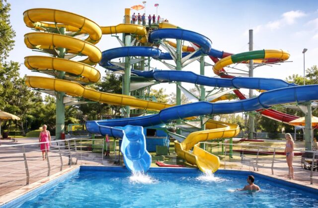 Incidente Shoccante nel Parco Acquatico di Latina: Imprenditore a Rischio Paralisi, Cosa Cambierà nella Sicurezza?
