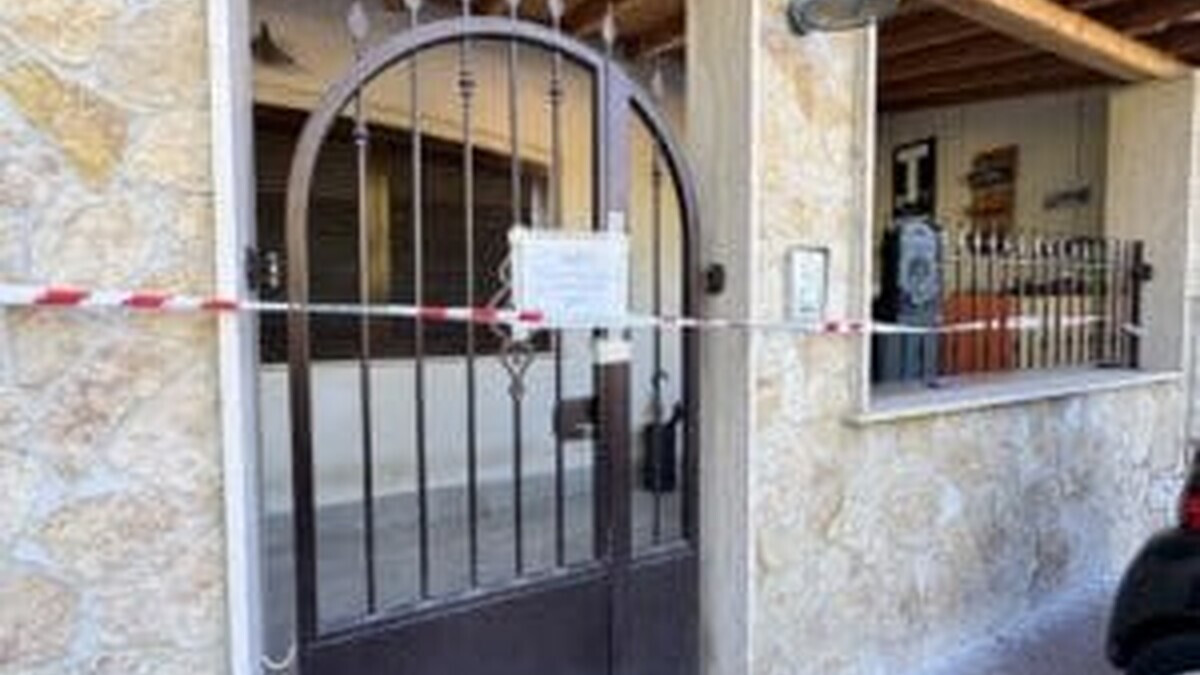 Lettere d’addio nella casa della strage: le ultime volontà ora sono prova