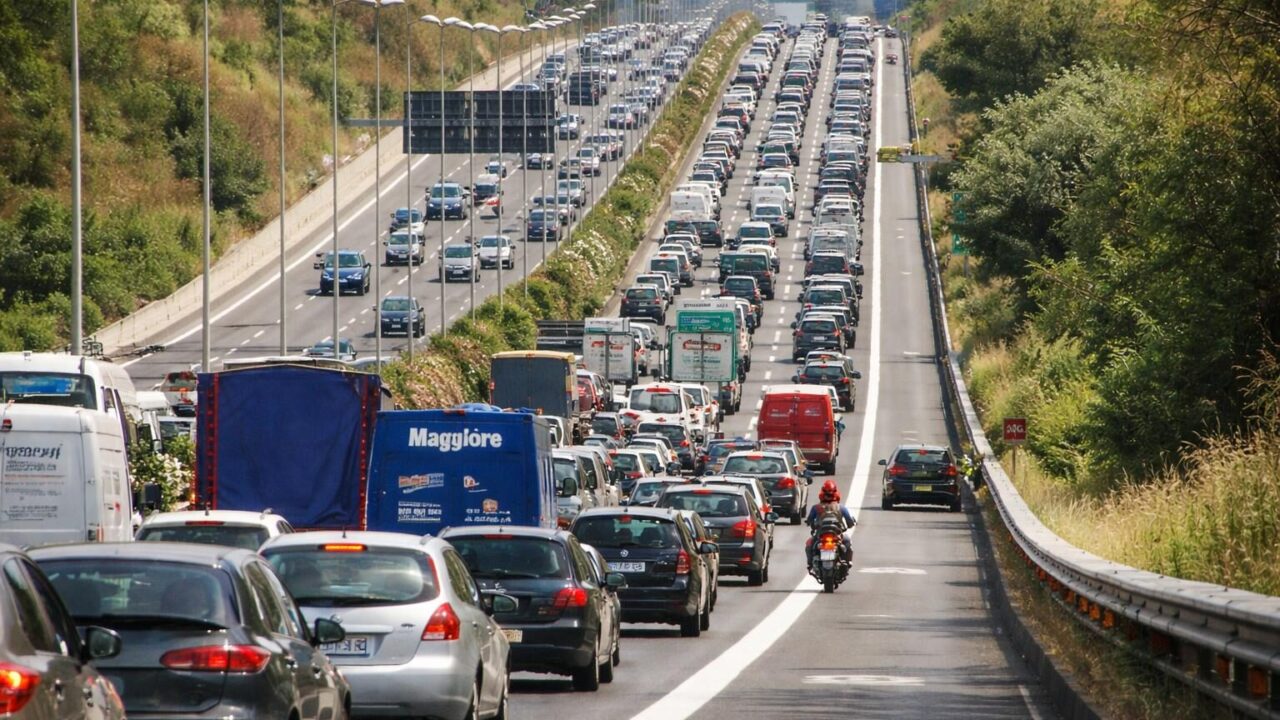 Mamma in coma dopo incidente a Roma: la sicurezza stradale è un tema ignorato?