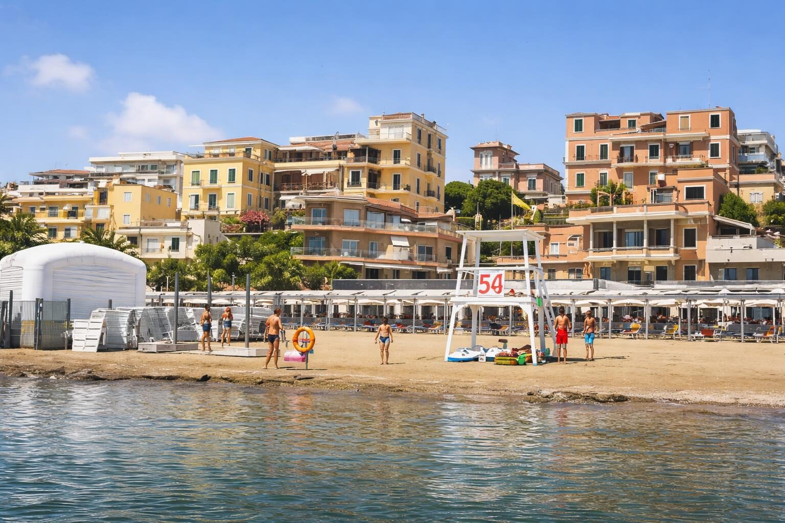 Maxi rissa a Nettuno: il riflesso di una società in crisi