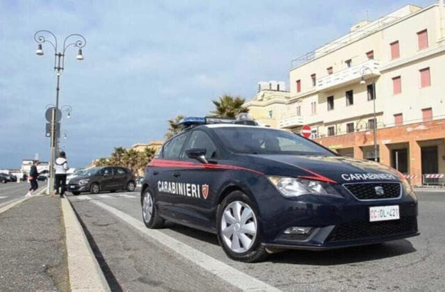 Ostia, l’accoltellamento per un monopattino mette a nudo il disastro delle balneari