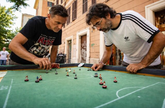 San Giovanni: nel bar museo del Subbuteo, un gioco che unisce la città