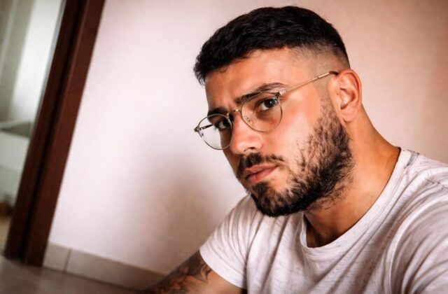 Sfregiato dall’ex: il tragico caso di Valerio Gentile e le sue implicazioni sociali a Roma