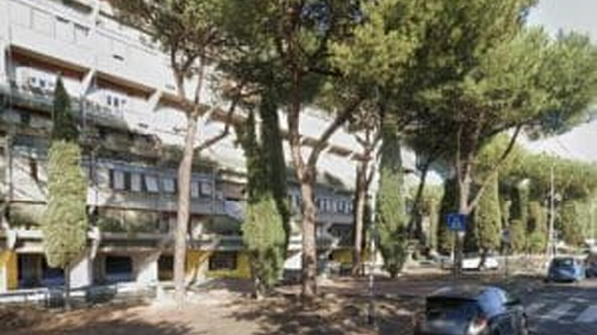 Spari, coltelli e passanti: la sicurezza che a Roma non è solo questione di polizia