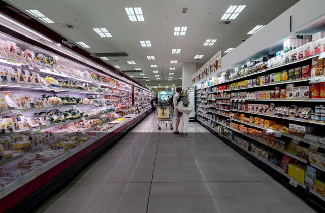 Spesa a rate a Roma: la novità alle casse che sposta il peso della bolletta quotidiana