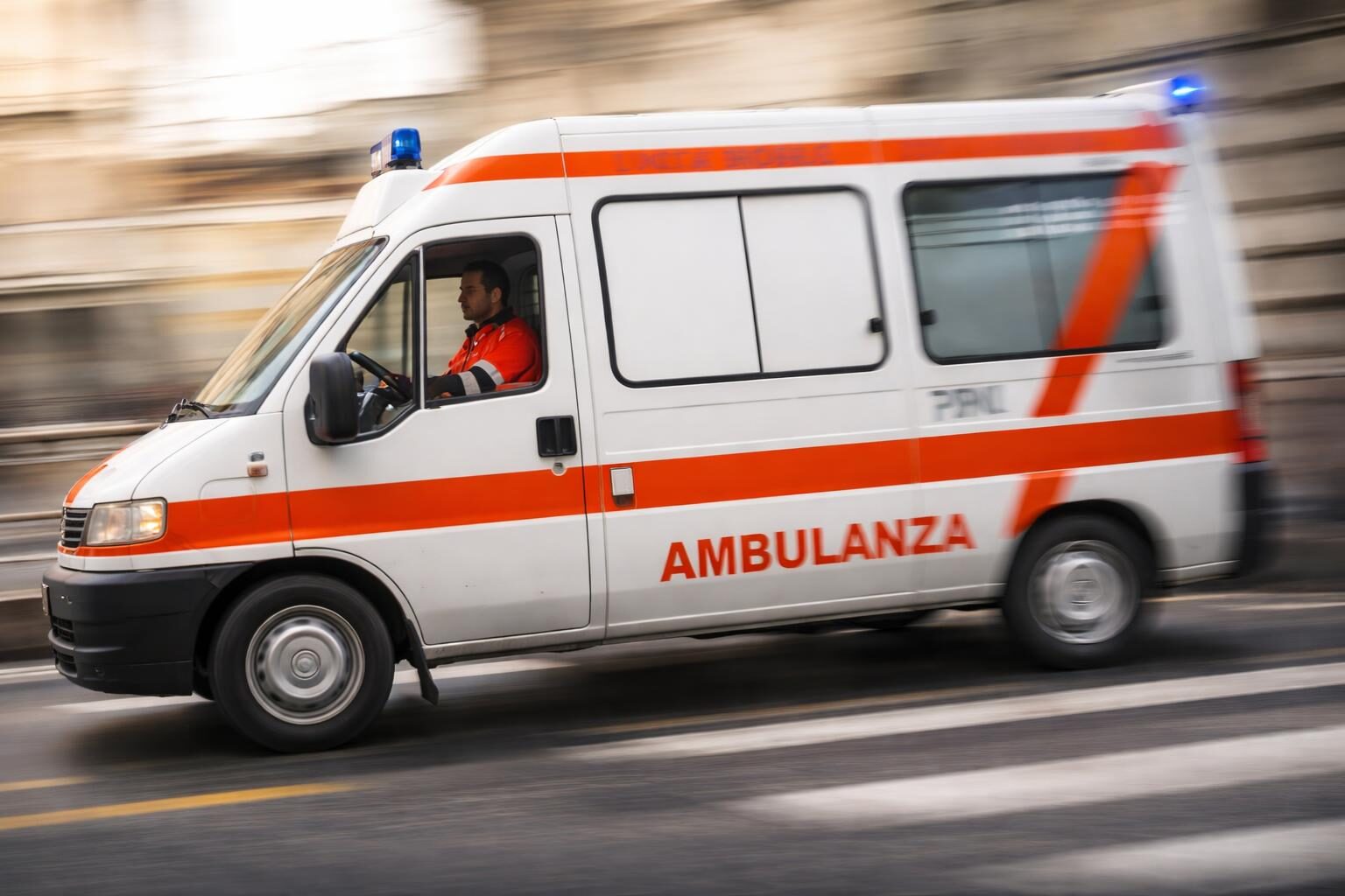 Tragedia sulla via Appia: un morto e strade chiuse, ma la sicurezza è una priorità?