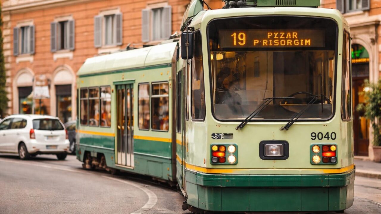 Tram fermi a Roma: come i lavori influenzeranno la vita quotidiana dei romani