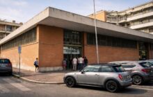 Violenza ai mercati di Ostia: ambulante ferito, un campanello d’allarme