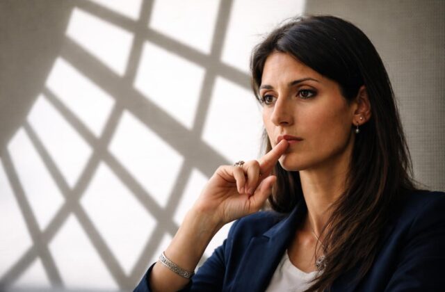 Virginia Raggi Vota Contro: Il Movimento 5 Stelle Alla Svelta, Una Crisi Interna da Gestire