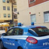 Accoltella l’ex moglie, scappa col figlio sul litorale: arrestato dopo sette ore Accoltella l’ex moglie, scappa col figlio sul litorale: arrestato dopo sette ore