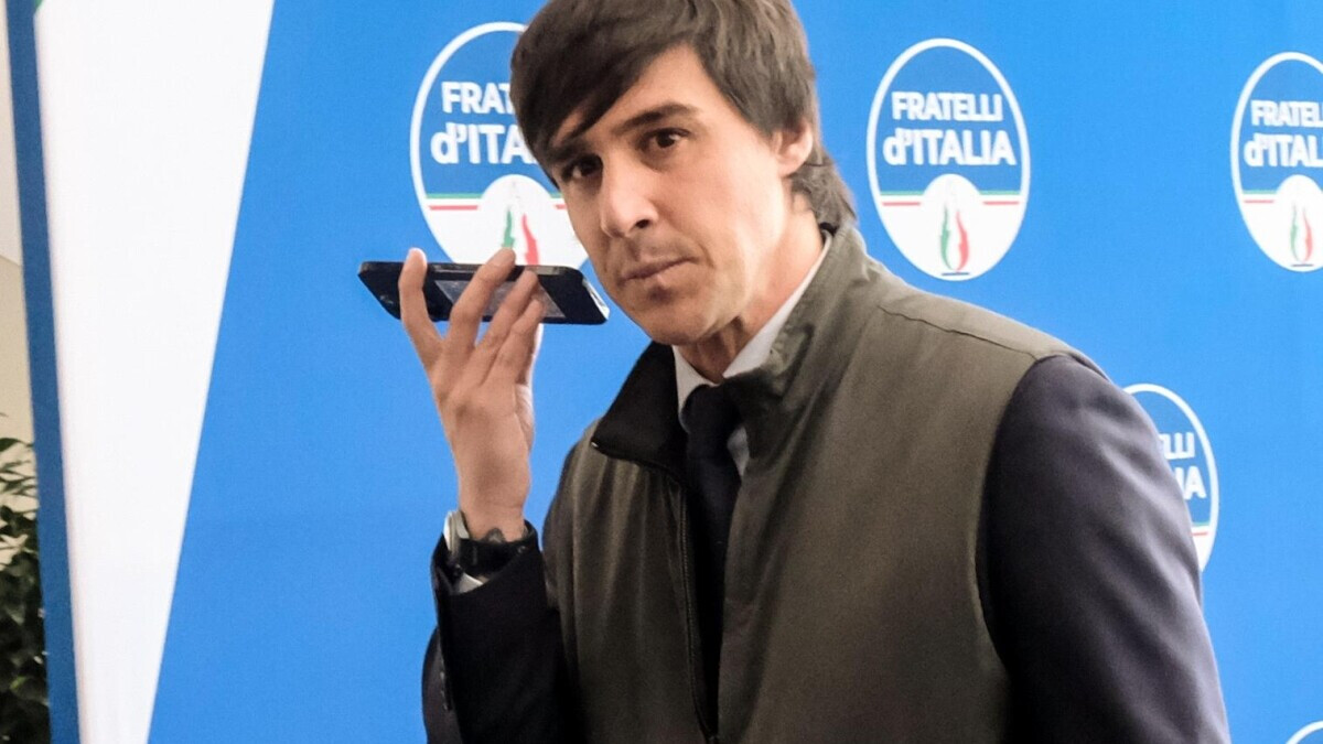 Colpo di scena al vertice comunicazione: Paolo Signorelli torna con Lollobrigida