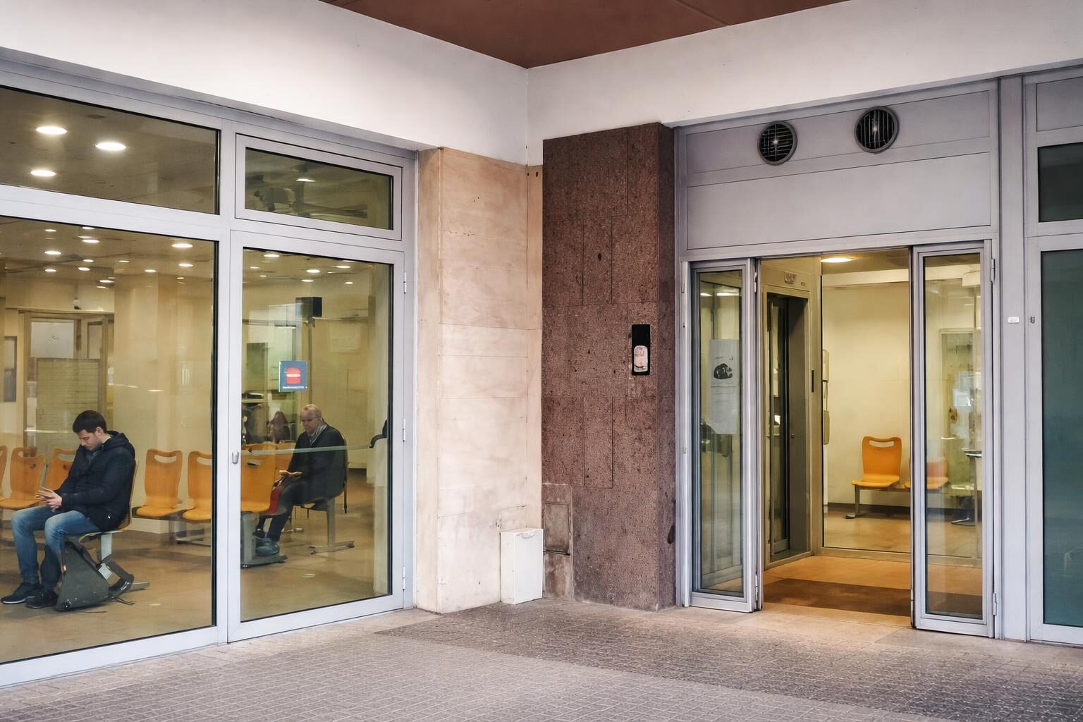 Doppia truffa nelle Poste della Balduina: come le vittime pagano il prezzo della vulnerabilità