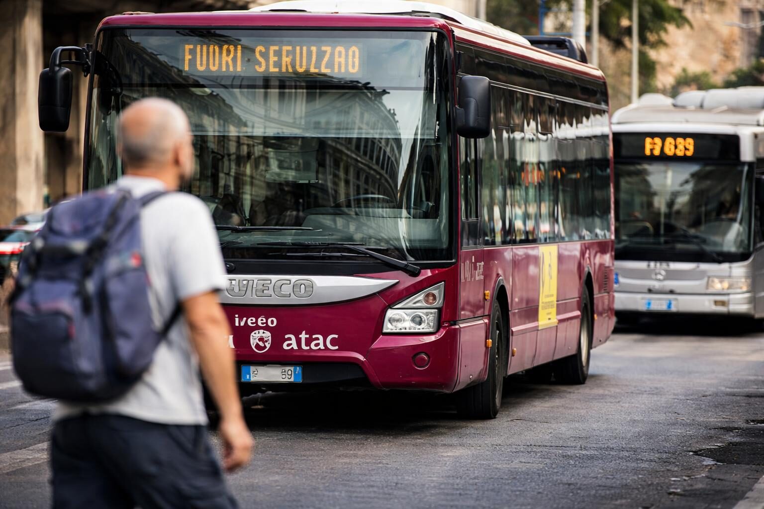 Gasolio contaminato: a rischio 150 bus di Roma, chi paga per i danni?