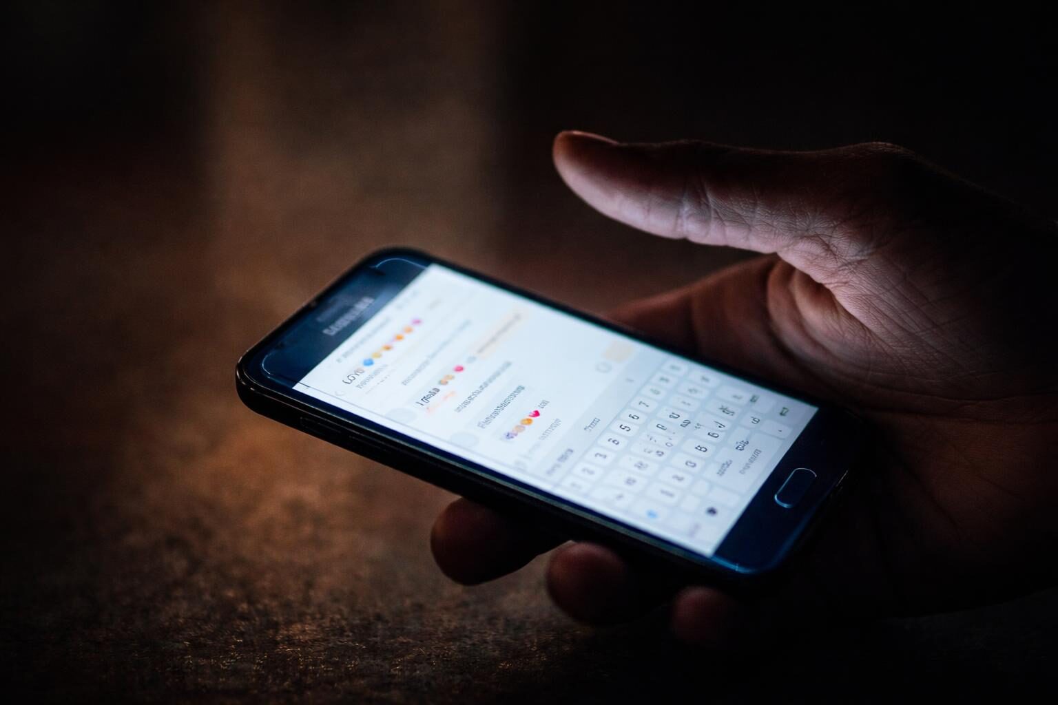 Giustizia o complicità? La condanna della banda su Grindr e il fallimento della sicurezza