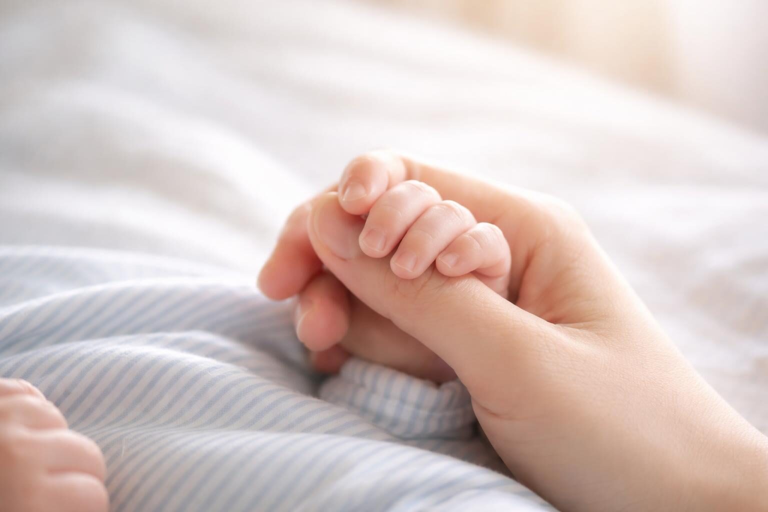 Lazio: nuovo sostegno per la fertilità, ma a che prezzo sociale?