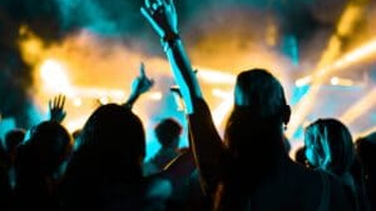 Notte di sangue al Lago di Vico: 19enne accoltellato in discoteca, ora il nodo dei minorenni e la responsabilità degli organizzatori