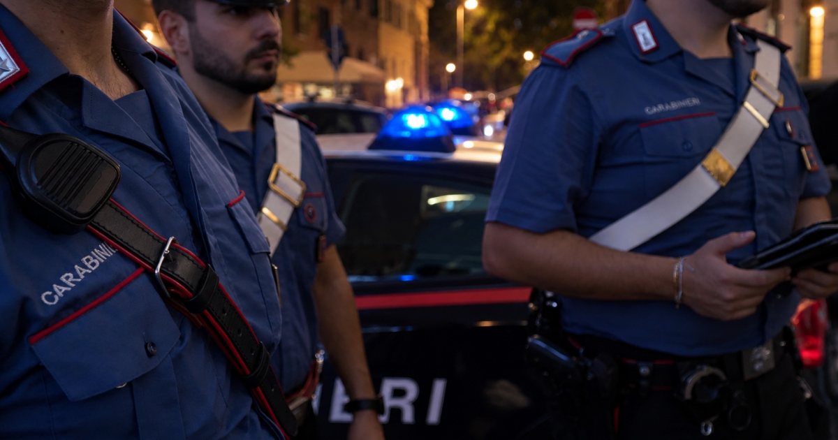 Nomentano: rubano alcolici e minacciano i dipendenti con un coccio di vetro, due arresti dei Carabinieri