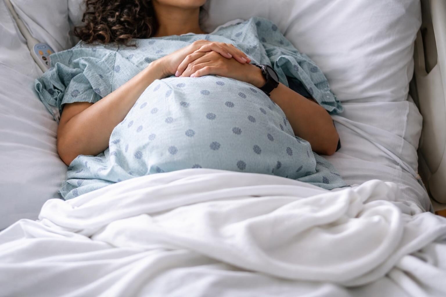 Quando la vita si fa difficile: il salvataggio miracoloso di una madre e del suo neonato al Gemelli
