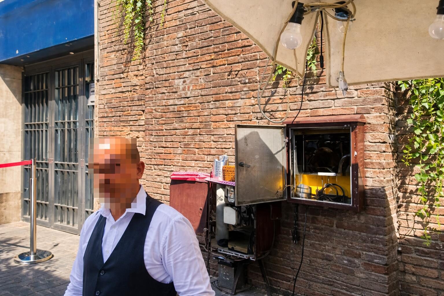 Roma si rinnova: il bar davanti al Colosseo lancia tablet per le ordinazioni