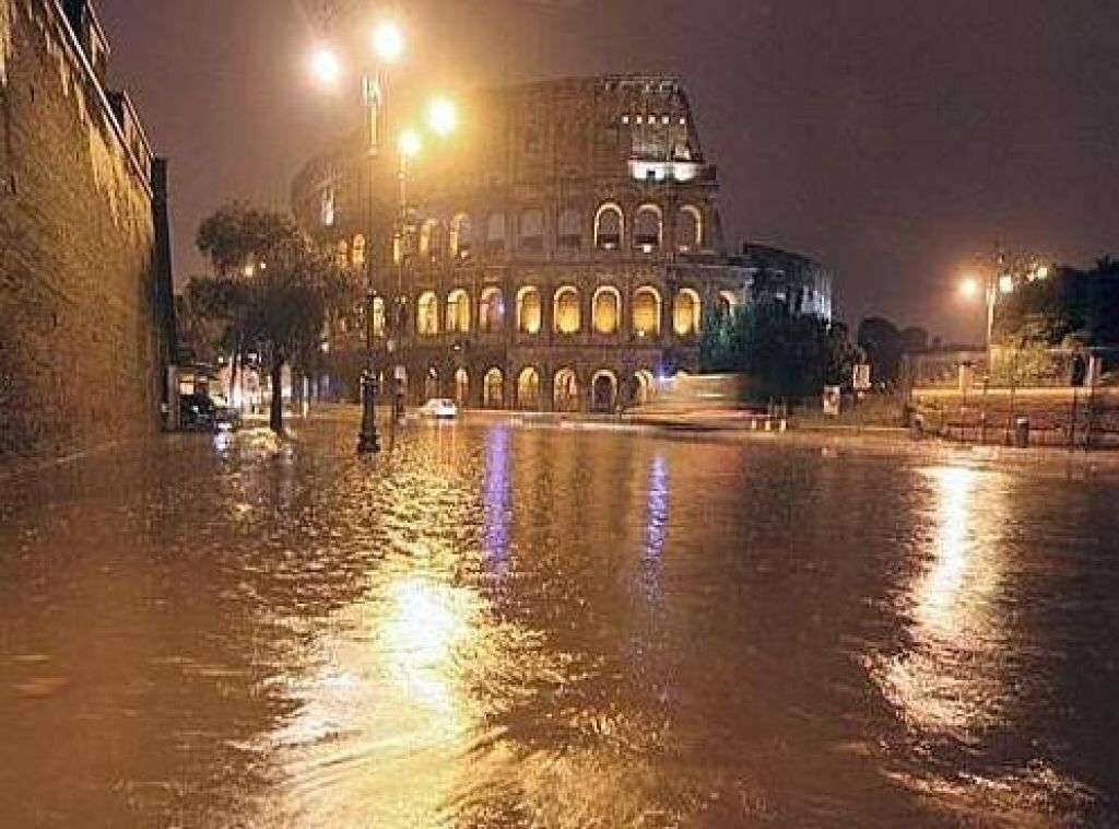 Maltempo a Roma: tra alberi caduti e la sicurezza che scotta