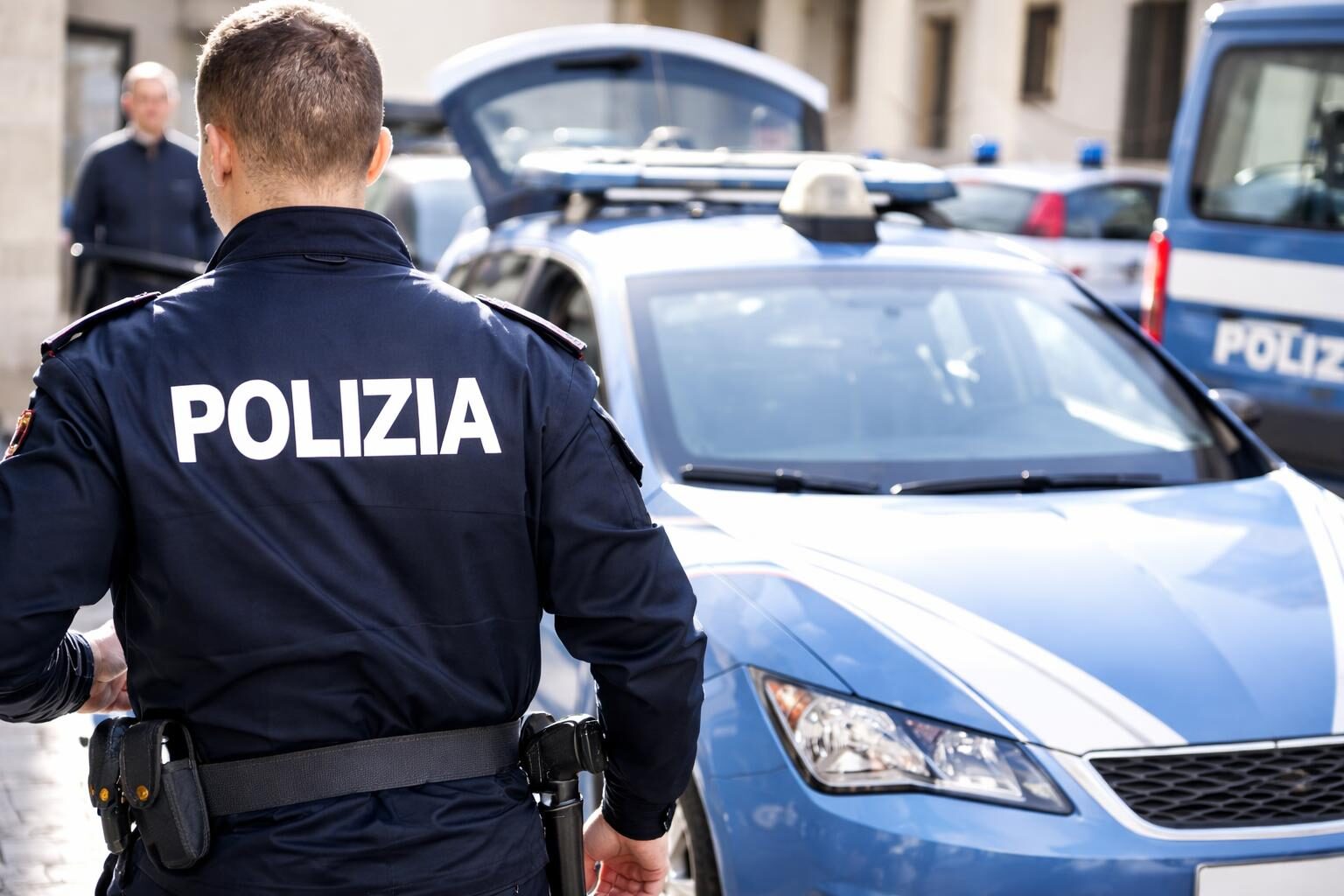 Violenza in città: arrestato un 36enne per tentato stupro in un centro massaggi