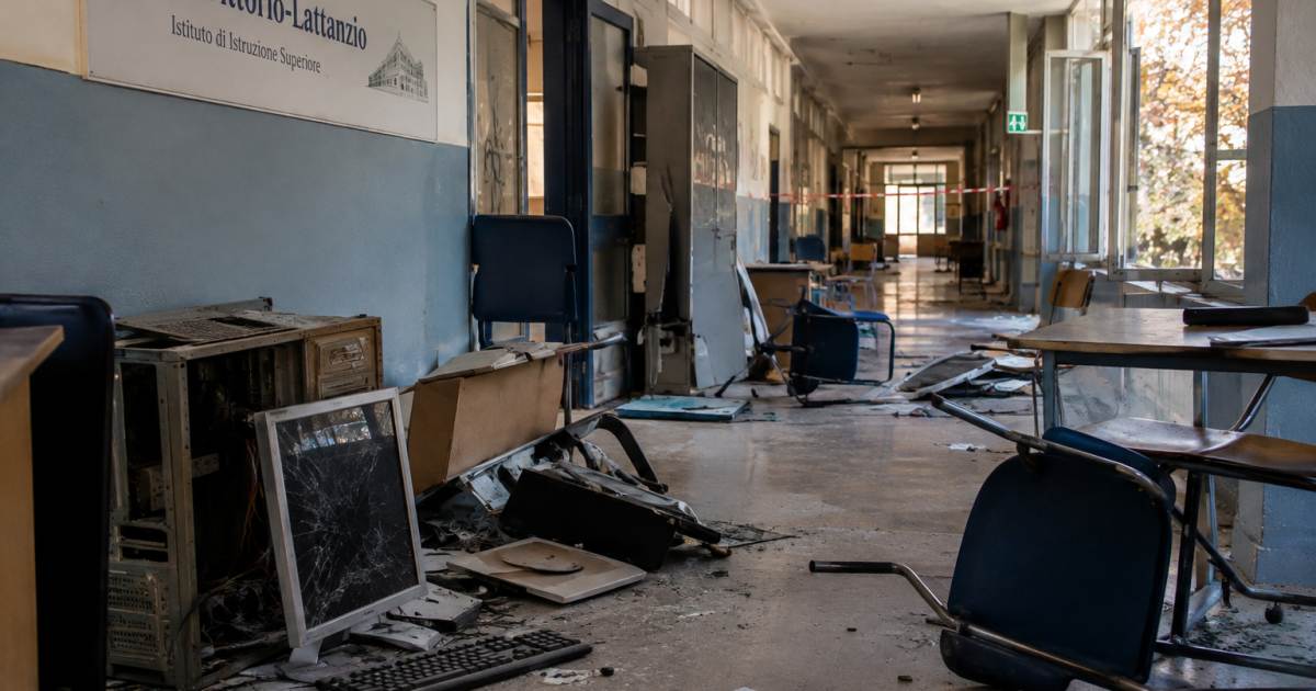 Forza Italia denuncia atti vandalici al Di Vittorio-Lattanzio: distruzione insensata e assenze di Municipio V e Città Metropolitana