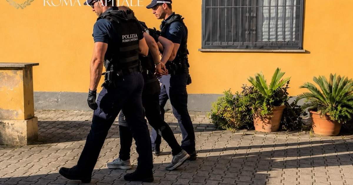Inseguimento sulla via Collatina: arrestato un 22enne, recuperati 40 kg di rame