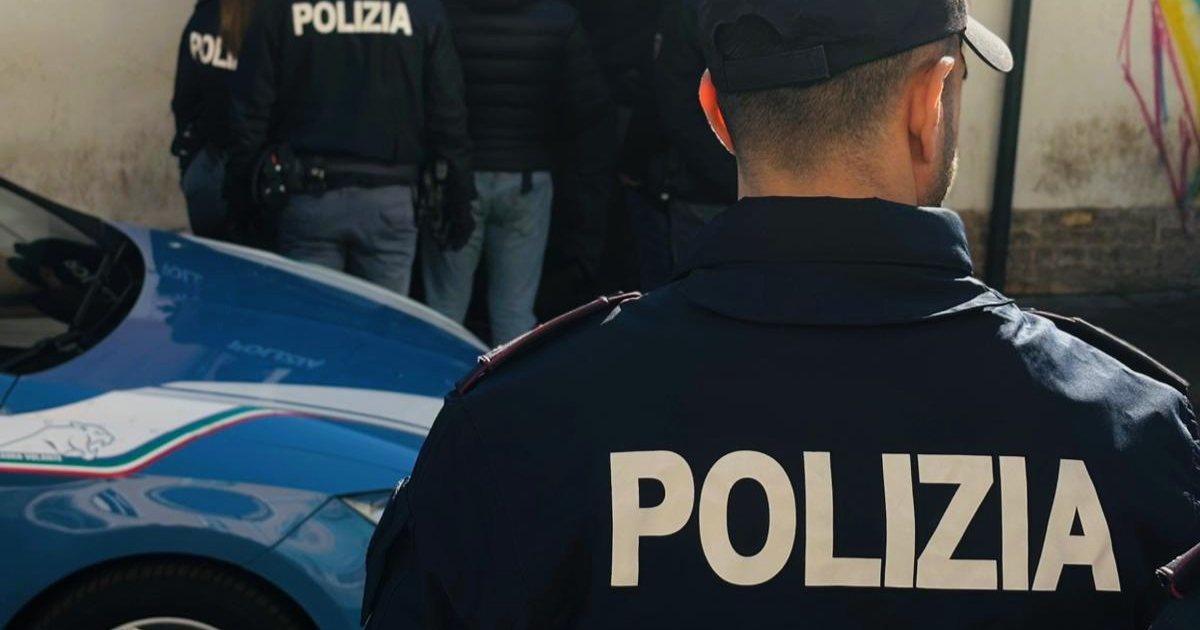 Polizia di Stato a Tor Bella Monaca: arresti e sequestri in operazione multilevel (Video)