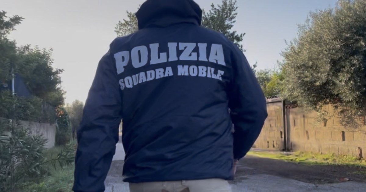 Roma: navigatore dello spaccio, shaboo e cocaina nascosti in un cuscino; 7 arresti dai Falchi della Polizia di Stato