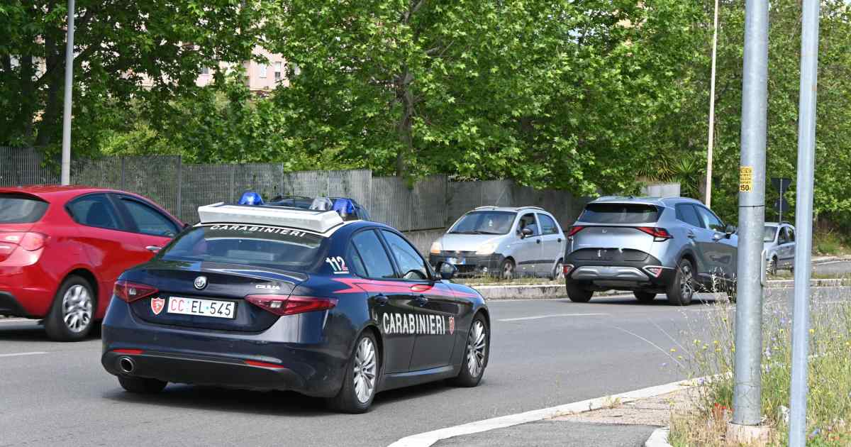 Roma: Carabinieri arrestano 14enne per furto con strappo ai danni di una donna di 64 anni