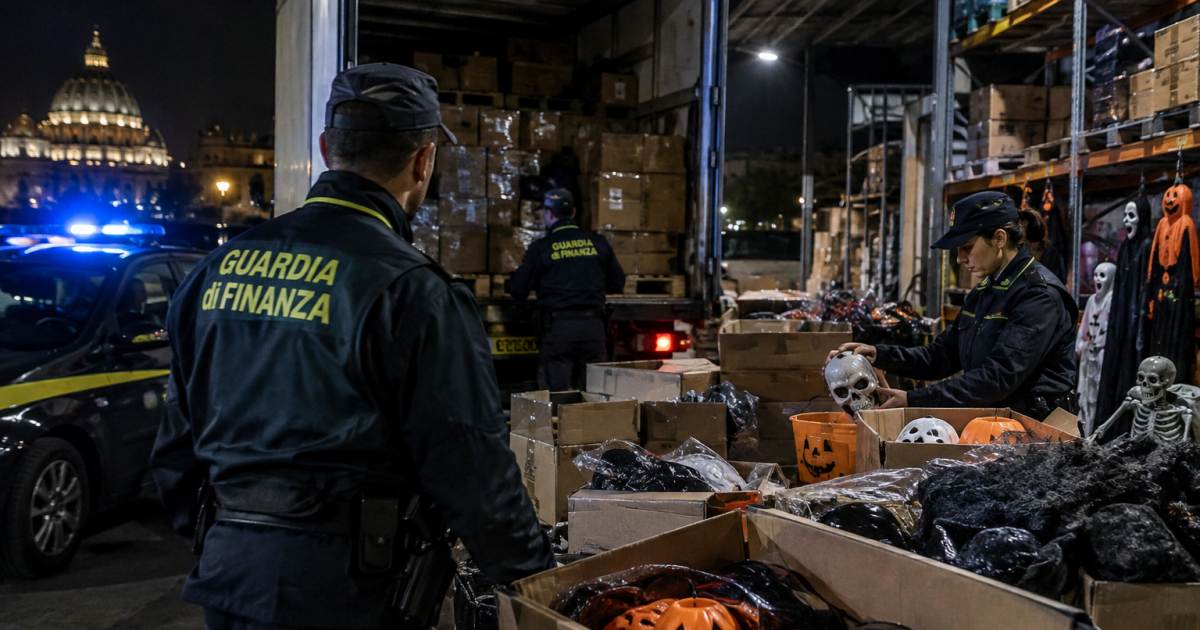 GdF Roma sequestra oltre 137.000 articoli non conformi o contraffatti nell’operazione Halloween Sicuro