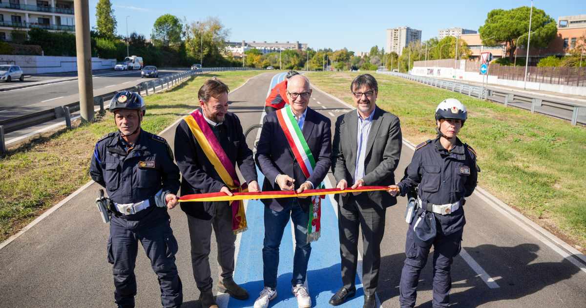 Inaugurato il Viadotto dei Presidenti: 2,7 km di itinerario ciclopedonale tra Parco delle Sabine e Parco Talenti