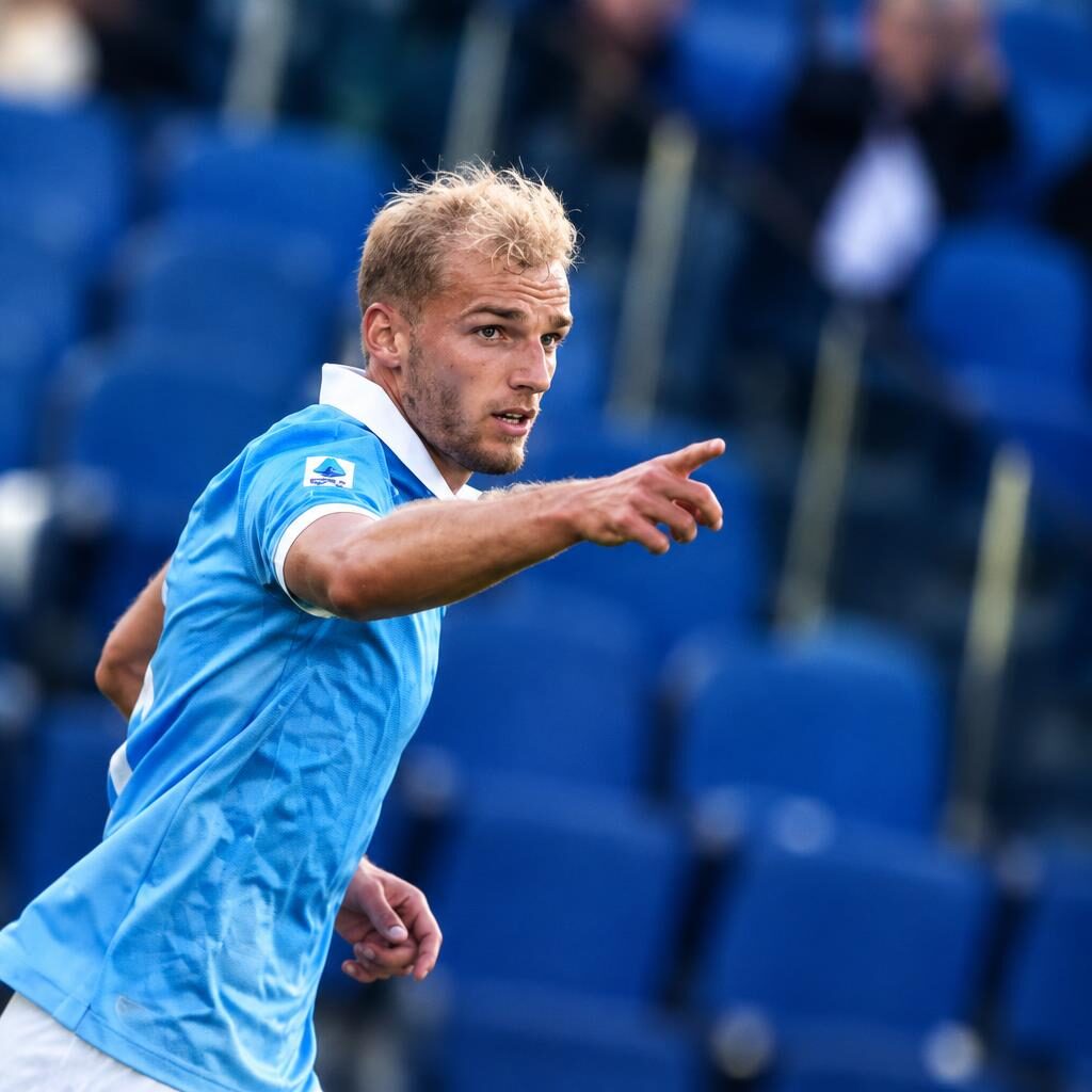 Isaksen guida la Lazio: contro la Juve il conto della difesa