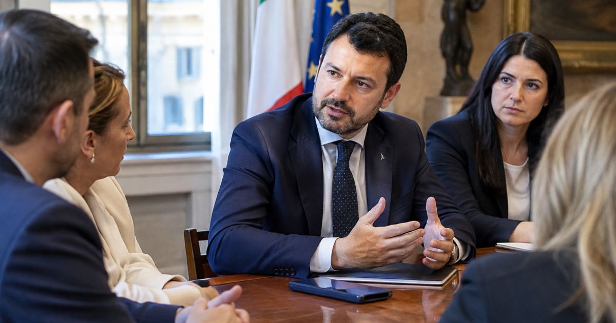 Lega: Politi esprime vicinanza alla comunità romena e sostiene la manifestazione per la trasparenza nella giustizia