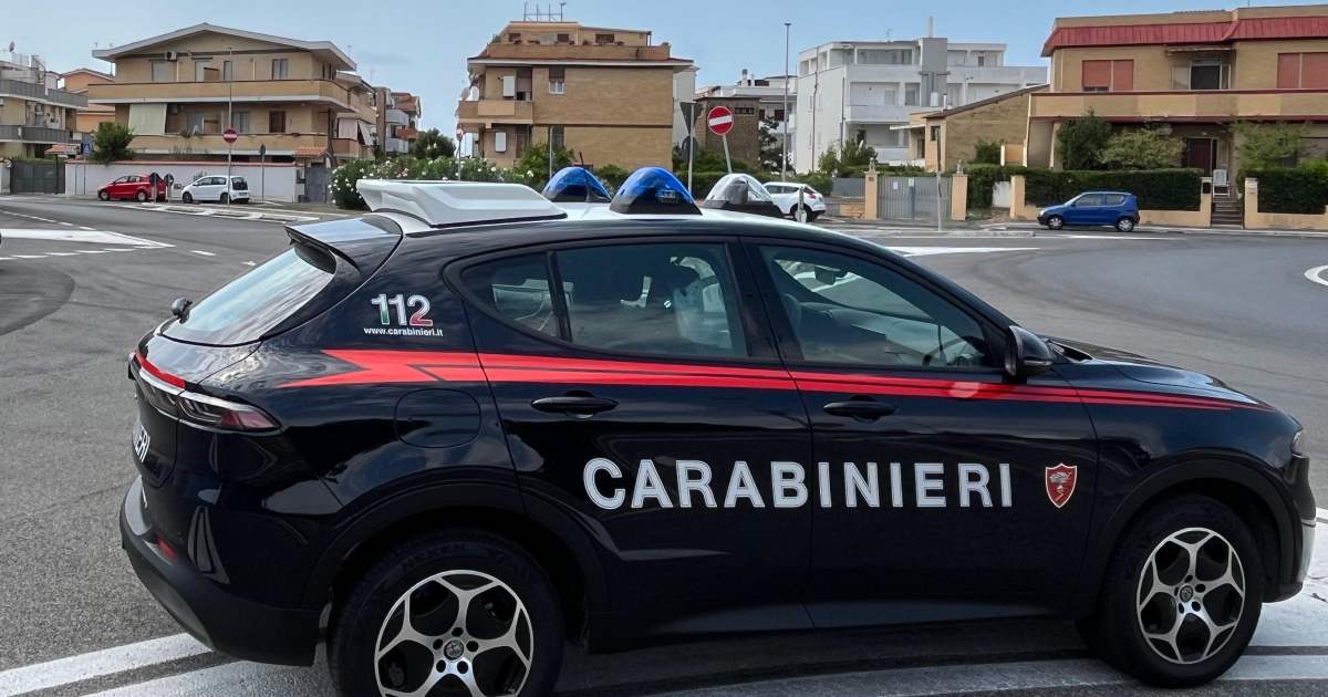 Fiumicino: Carabinieri identificano e arrestano un 46enne per una serie di furti ai danni di esercizi commerciali e privati