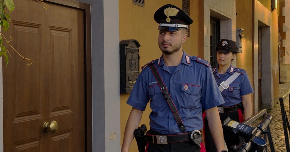 37enne arrestato a Roma Bravetta per violazione del divieto di avvicinamento dopo allarme del braccialetto anti-stalking
